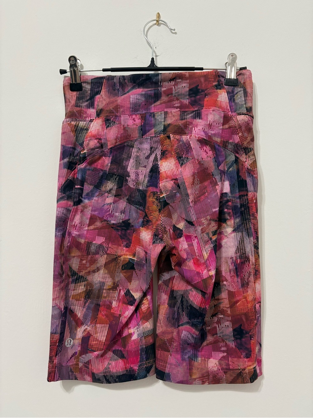 Lululemon On Pace Short Sz 6 Sun Dazed Multi Pink EUC - Picture 3 of 6